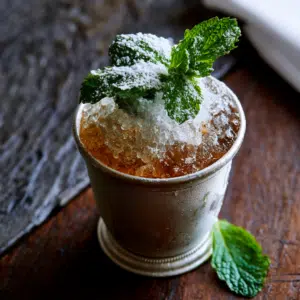 Southern Charm A Refreshing Mint Julep Cocktail Experience - Thefoodiebunch Classic Mint Julep